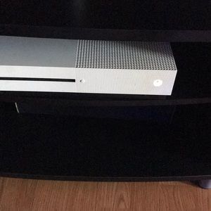 Meet your Posher, Cameron